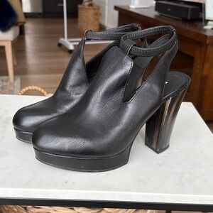 Elegant Black Leather Women's Chunky Heels